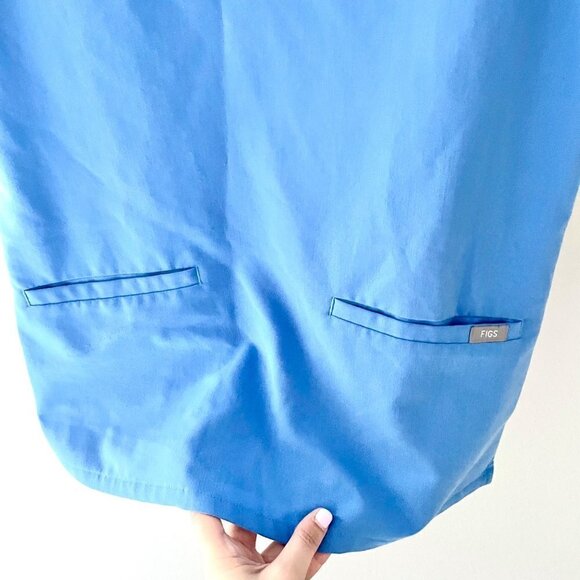 FIG Clothing Casma Three-Pocket Scrub Top in Ceil Blue Size XXS - Picture 2 of 7